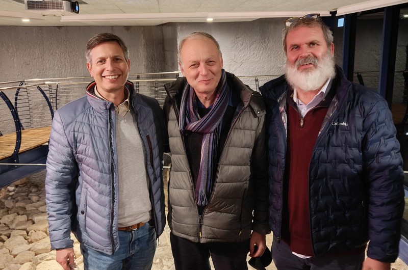 לאחר שתכנן את העבודות: האדריכל ר' ידידיה חסין מכפר חב