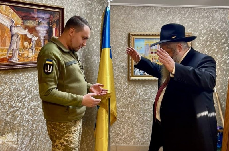 לשלום ולאחדות בין העמים: הרב משה ראובן אסמן מרבני אוקראינה מברך את מנהל לשכת נשיא אוקראינה בברכת מזל טוב ליום-הולדתו ה-40