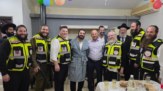 ראש העיר עפולה פרגן לחובש החב