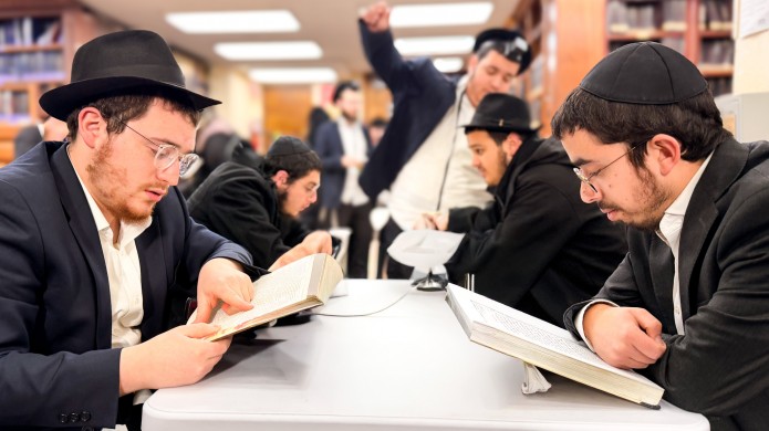 הגלריה השבועית מתלמידי ה'קבוצה' ב-770 \ צפו