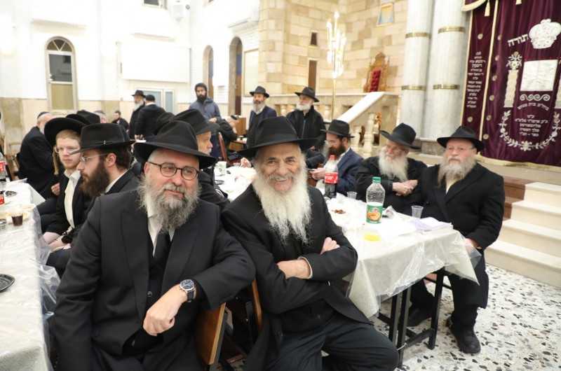 השליח הרב ראובן מטוסוב ריתק בהתוועדות כ