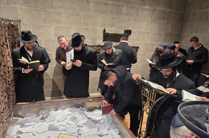 כאלף איש בהילולא בהאדיטש; לראשונה הותרה כניסת כוהנים