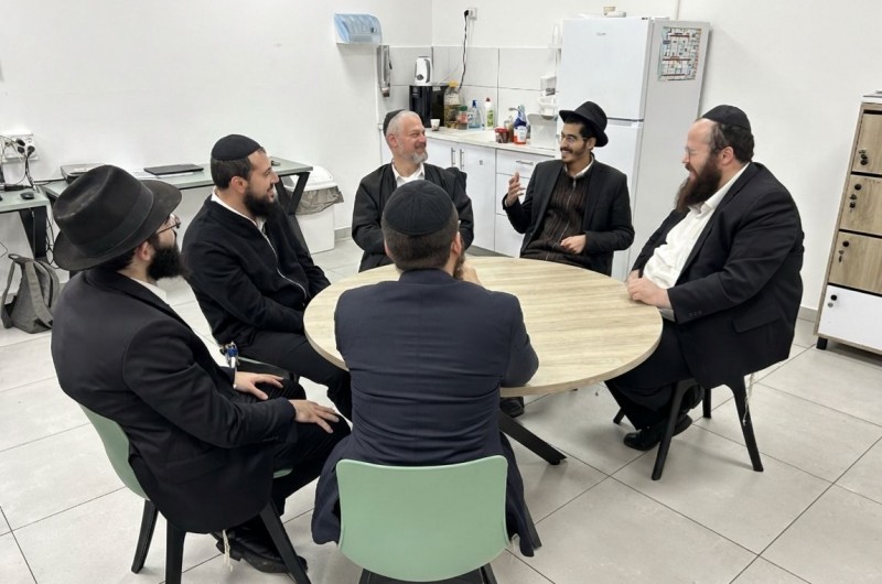 צוות הישיבה החב