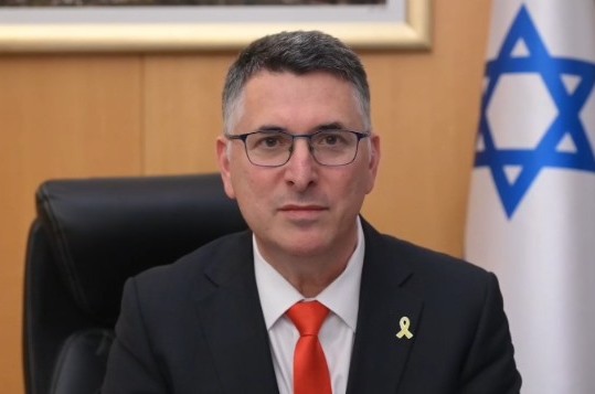 שר החוץ לשלוחים: 