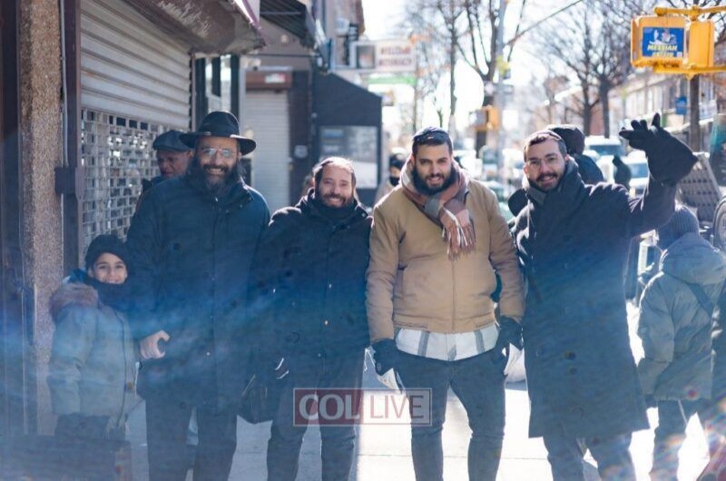 אורח ב'בית חיינו': הזמר החב