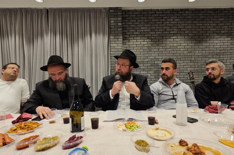 לקראת שבת קודש: התוועדות לרגל יו