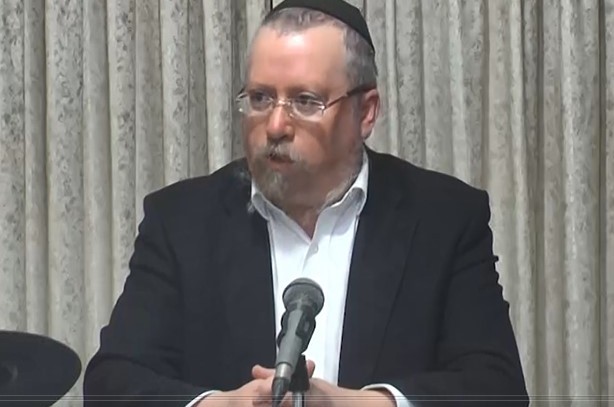 חג הצמיחה: יסודות ועקרונות החינוך במשנת הרבי • שיעור א'