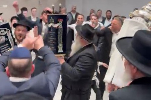 שמחה גדולה בחב