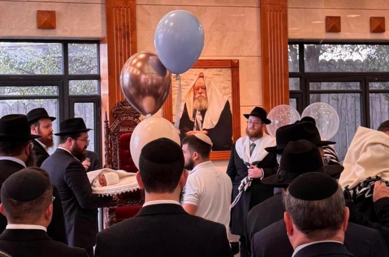 ברית לבנם הבכור של השלוחים הטריים בלאצ'י, קפריסין, הרב מנדי ואסתי ליפסקר, שעשו 'לך לך' לשליחות הרבי, לפני פחות משנה. ויקרא שמו בישראל: לוי יצחק. מזל טוב!