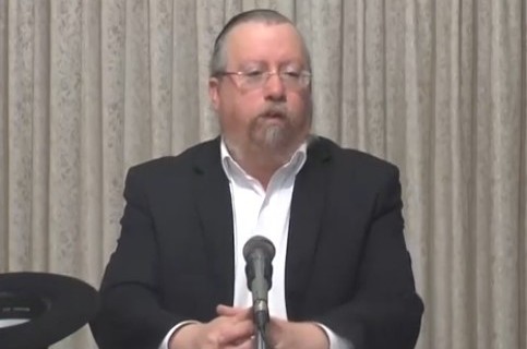 ההתמסרות והמחויבות: יסודות ועקרונות החינוך במשנת הרבי