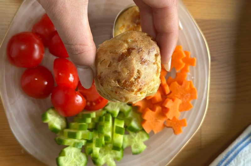 מאפינס חלבי: מושלמים לילדים ולארוחת ערב קלילה עם סלט