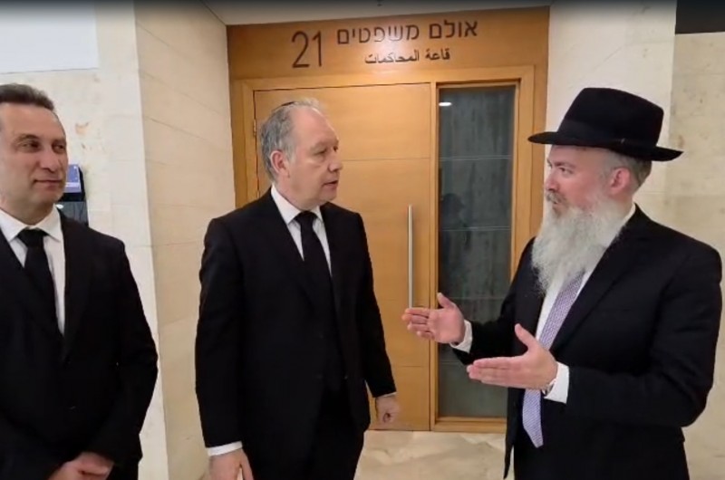 סוף לרדיפה? בית השליח יוכל להמשיך לשמש מקום תפילה