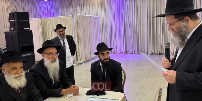 באולם האירועים בכפר חב''ד ב' נערכת הלילה שמחת החתונה של החתן מנחם מענדל ועקנין עב