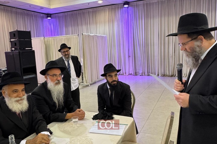 באולם האירועים בכפר חב''ד ב' נערכת הלילה שמחת החתונה של החתן מנחם מענדל ועקנין עב