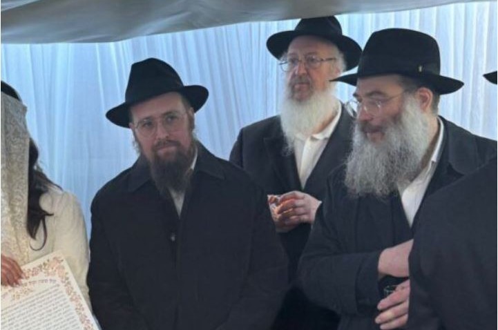 במזג אוויר קשה: חתן הגיע לחופתו היישר משדה התעופה