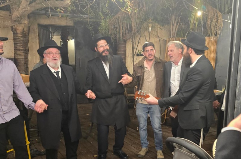 תל אביב: ברית המילה לבן שליח הרבי לסטודנטים וצעירים