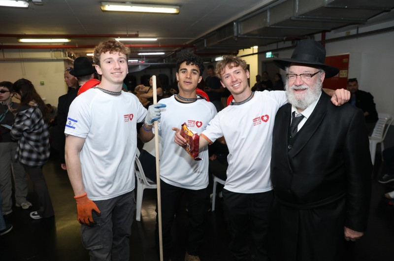 אפקט 'שאגת הארי': קריאת מגילה בקומה 4 מינוס בתל אביב