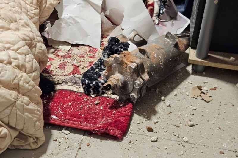 שבר טיל איראני נפל בחדר הכביסה של המשפחה החב