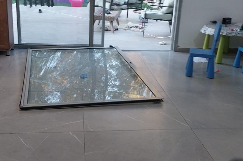 הדף פגיעת הטיל של חיזבאללה הזיק לבית שליח הרבי ברמלה