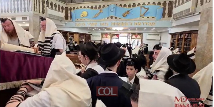 כך זה נראה הבוקר בבית הכנסת 'בית מנחם' בכפר חב