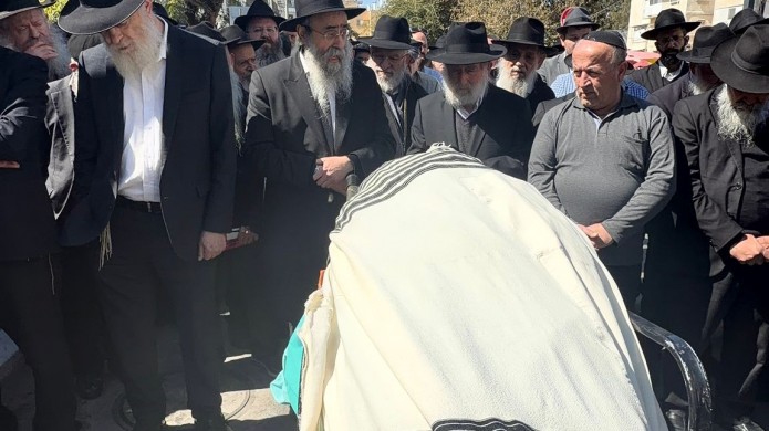 לוד: בשיכון נפרדו מהרב חן ע