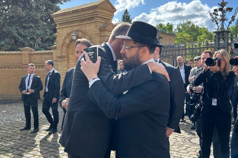 השליח לקנצלר גרמניה: 