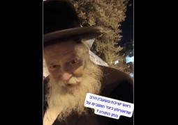 ר' אורי רווח פגש את ראש ישיבת טשעבין הגאון הרב יוסף-משה שניאורסון, לאחר תפילת ערבית בשיכון חב