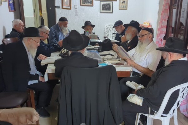 חברי הכולל של הרה''ח ר' חיים בן ציון חן ע''ה משיכון חב