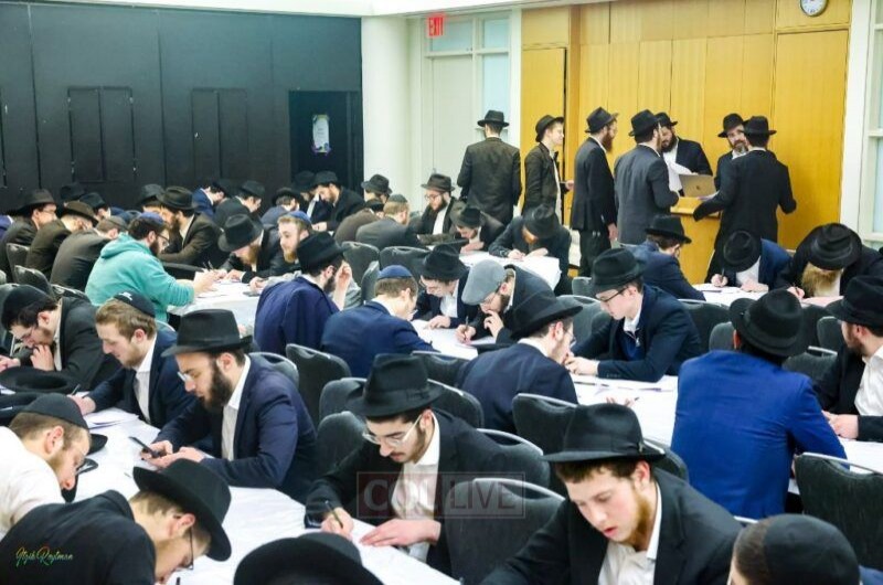 700 בחורים חב