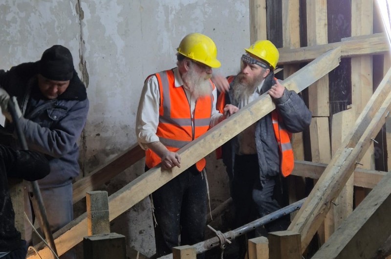 בימים אלו הולך ונבנה מקווה טהרה חדש באלמא אטא שבקזחסטאן, לעילוי נשמת הרבנית חנה ע