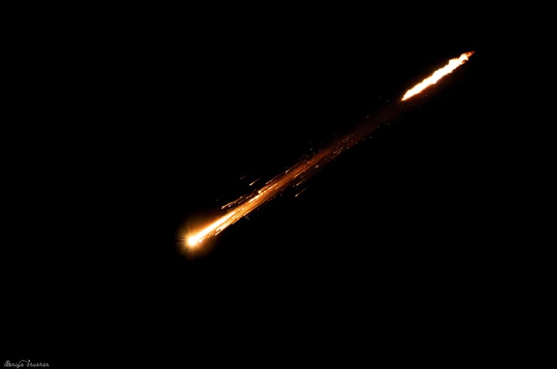 'על ניסך שבכל יום': תיעוד מיוחד של טיל בליסטי איראני בוער טס בשמי ארץ-הקודש, רגע לפני שהוא מיורט ע