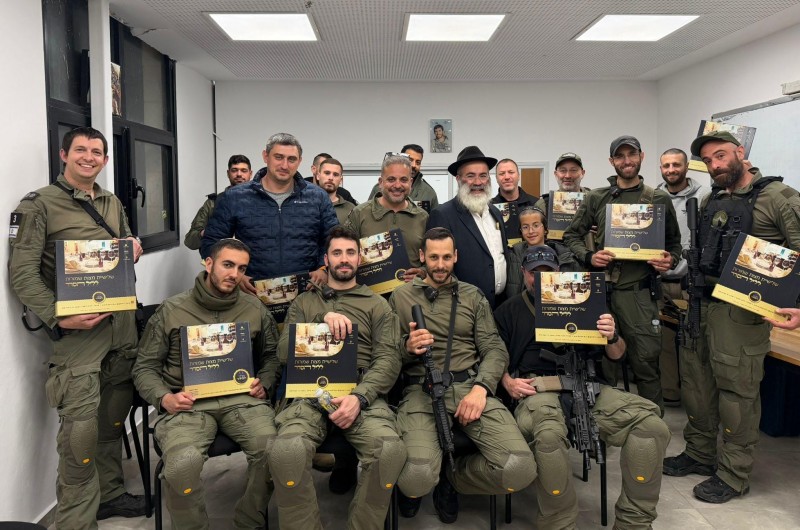 הרב מנחם מיכאלשוילי מנהל בית חב