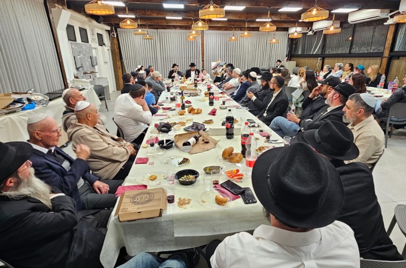 חברי קהילת בית חב