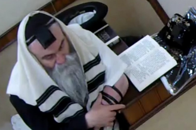 הרב חיים שאול ברוק מנהל 'ועד הנחות בלה