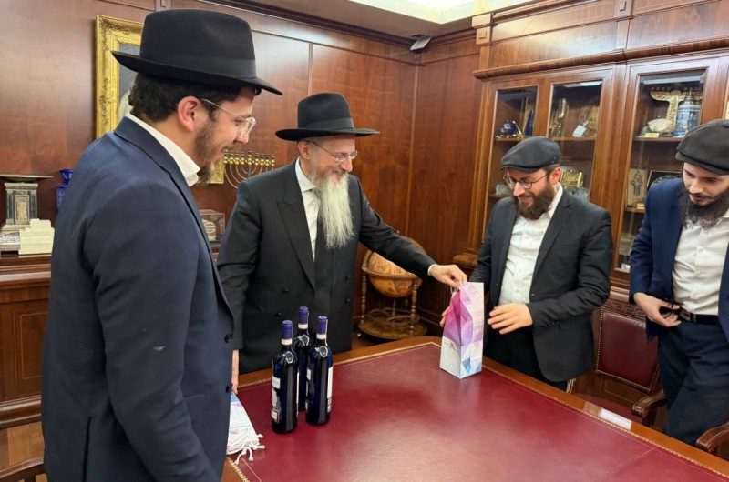 גלריה: פרויקט 'קמחא דפסחא' במוסקבה ננעל בהצלחה גדולה