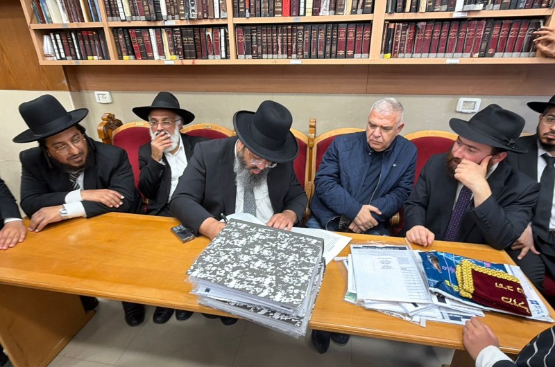 לראשונה כמנהג אדמו