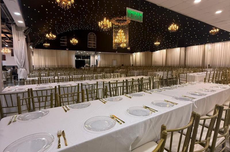 בפעם ה-20 מאז בואם של שלוחי הרבי בקוסקו שבפרו למקום שליחותם: יהודים רבים השתתפו ב'ליל הסדר' מהגדולים ביבשת דרום אמריקה בהנהלת הרב עופר ויעל קריפו