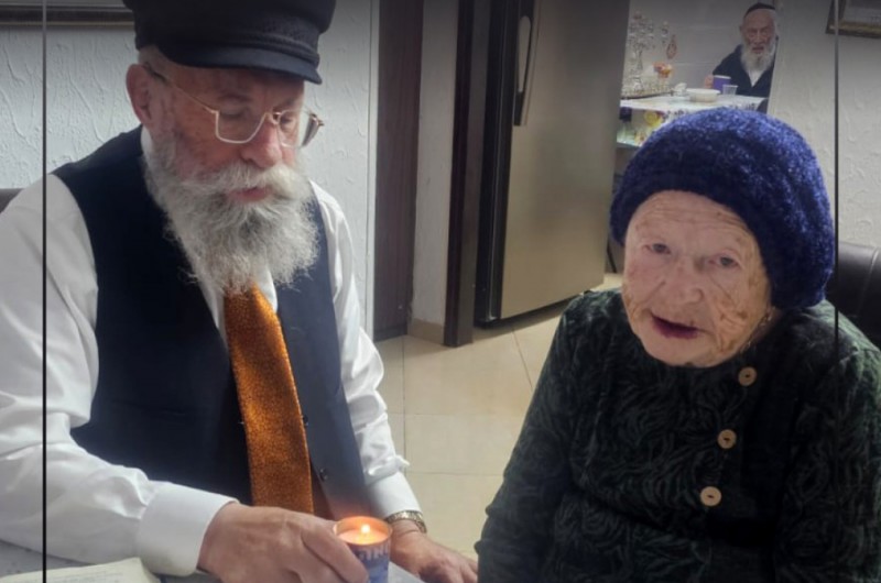 לרגל יום השואה הרב יעקב גלויברמן הדליק נר לזכר המיליונים הי