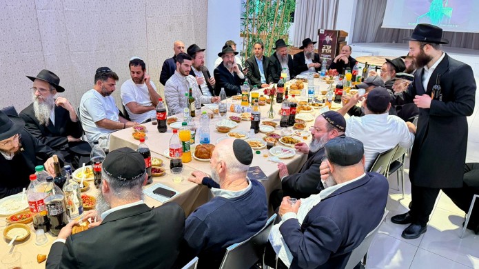 היארצייט הראשון: מאות בערב מרגש לזכר שליח הרבי לחיפה