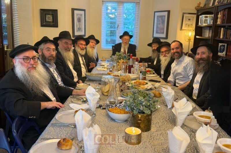 שליח הרבי באזור מידלנדס שבבריטניה - הרב שמואל ארקוש חגג את יום הולדתו ה-75. ידידיו השלוחים והמקורבים, ארגנו לו התוועדות בהפתעה