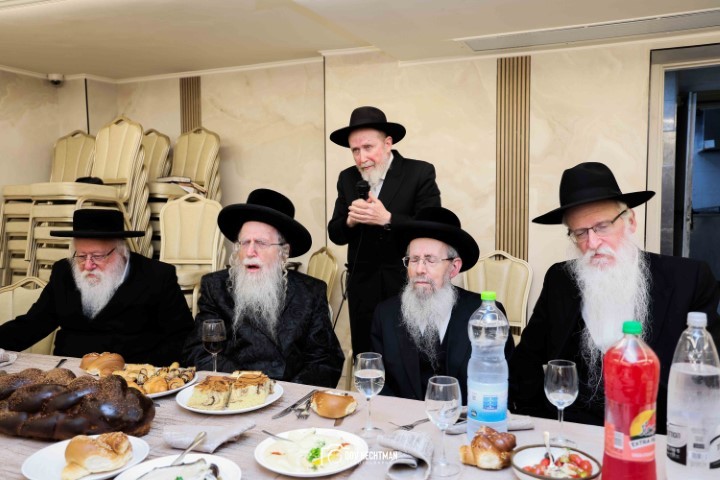 ירושלים: התוועדות ה'יארצייט' לרב אלימלך וובר זצ