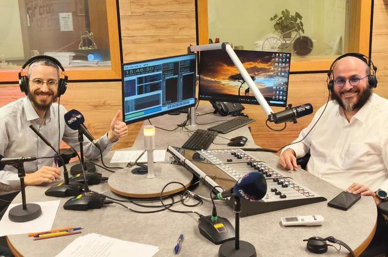 מה הזמר החב