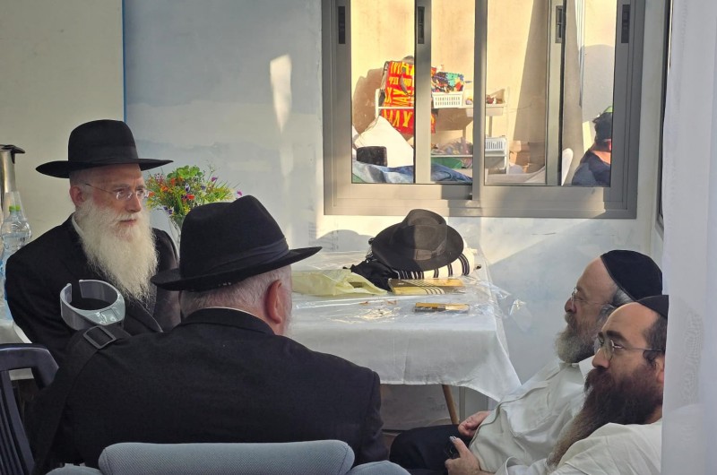 נחל'ה: זרם מנחמים בבית משפחת ר' מנחם חבקוק בלוי ע