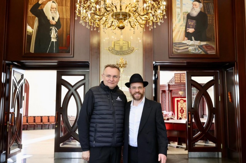 רה״ע לבוב הטלטל בדרכים כדי להתפלל אצל אדמו