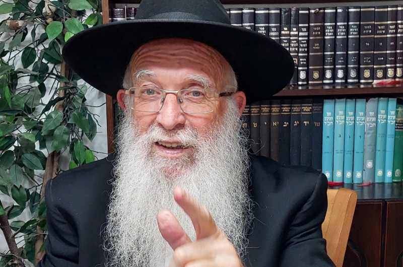 מינויו הפומבי של משה כדוברו של הקב