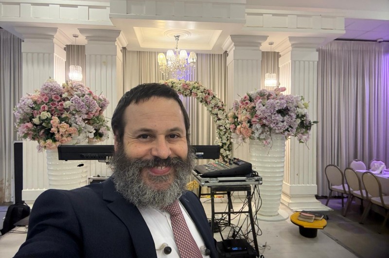 'קול ששון': הקלידן החב
