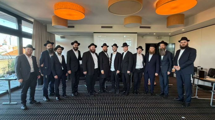 שלוחי הרבי בברלין התכנסו לכינוס מעורר של אחדות וחיזוק