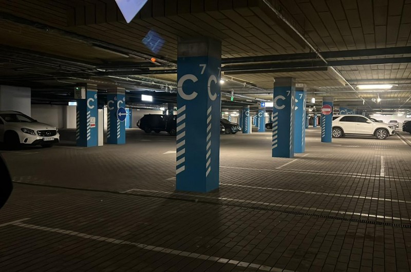 לילה בחניון / השליחה מקייב הגב' חנה גופין בטור אישי