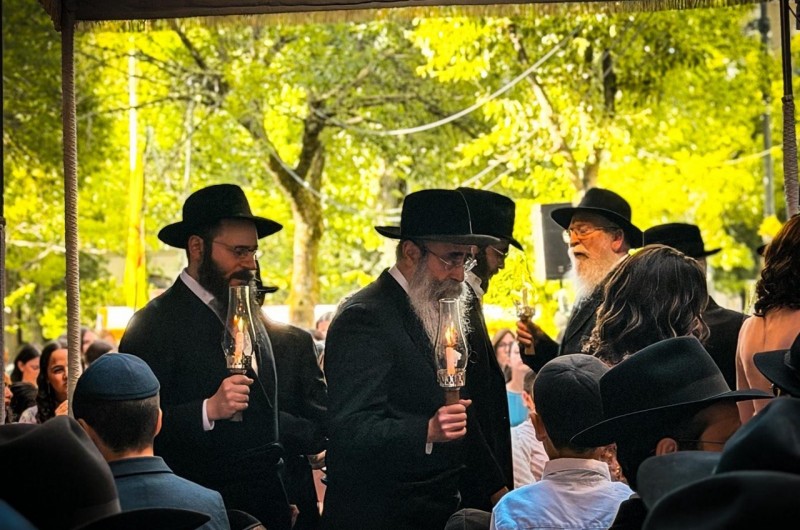 ברחבת בית חיינו 770: סגן מזכיר הבי