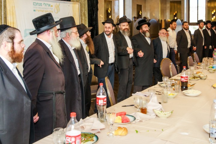 כשמחנכי החיידר בביתר פגשו את המלמדים שלהם מכיתה א'